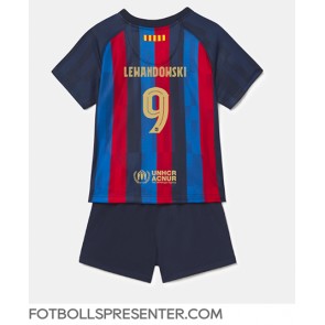 Barcelona Robert Lewandowski #9 Hemmatröja Barn 2022-23 Kortärmad (+ korta byxor)